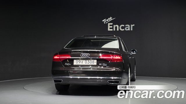 Audi A8 2015 — photo 4