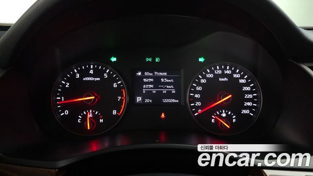 Kia K7 2017 — photo 8