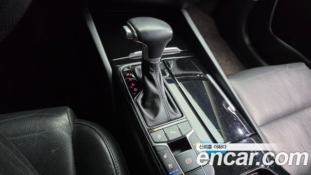 Kia K7 2017 — photo 9