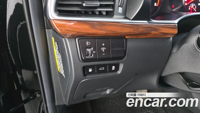 Kia K7 2017 — photo 16