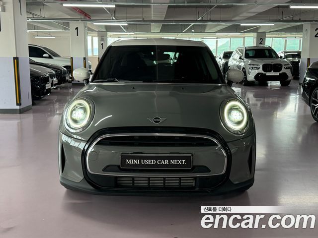 Mini Cooper 2023 — photo 2