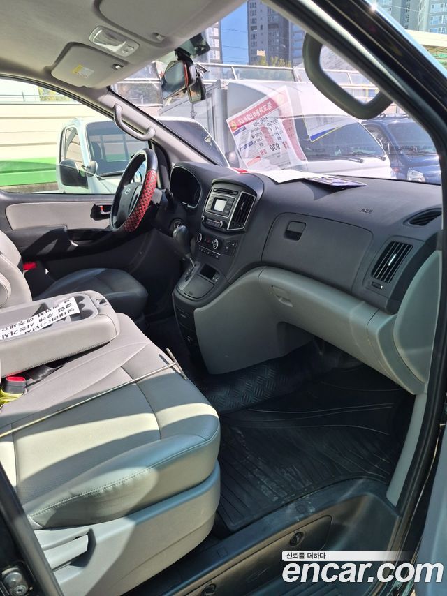 Hyundai Starex 2017 — photo 7