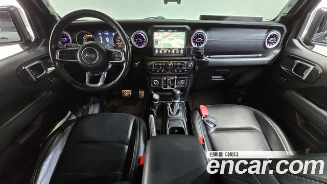 Jeep Wrangler 2021 — photo 10