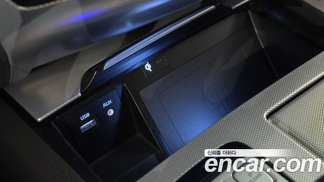 Genesis G80 2017 — photo 29