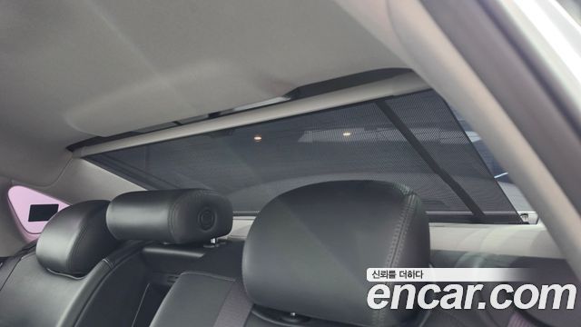 Genesis G80 2017 — photo 30