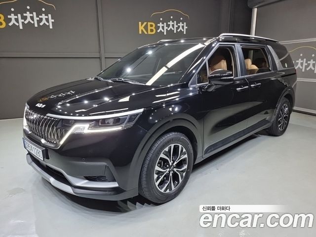 Kia Canival 2023 — photo 2