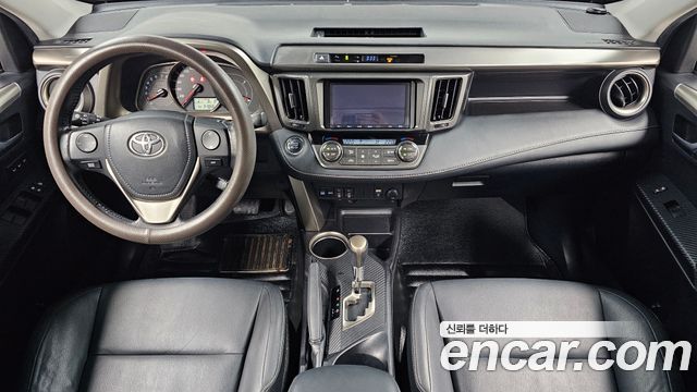 Toyota RAV4 2015 — photo 10