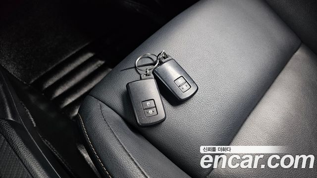 Toyota RAV4 2015 — photo 21