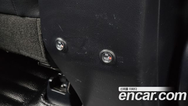 Toyota RAV4 2015 — photo 31