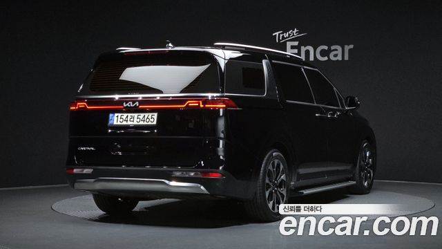 Kia Canival 2022 — photo 2