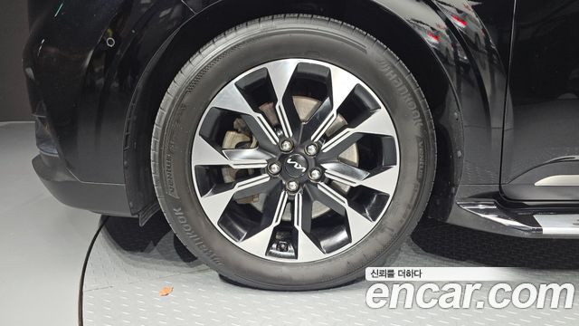 Kia Canival 2022 — photo 5