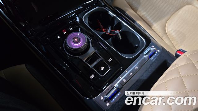 Kia Canival 2022 — photo 12