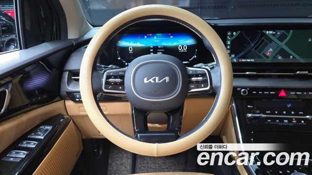 Kia Canival 2022 — photo 19