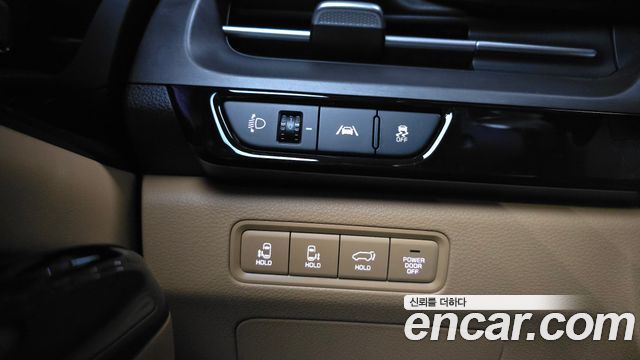 Kia Canival 2022 — photo 28