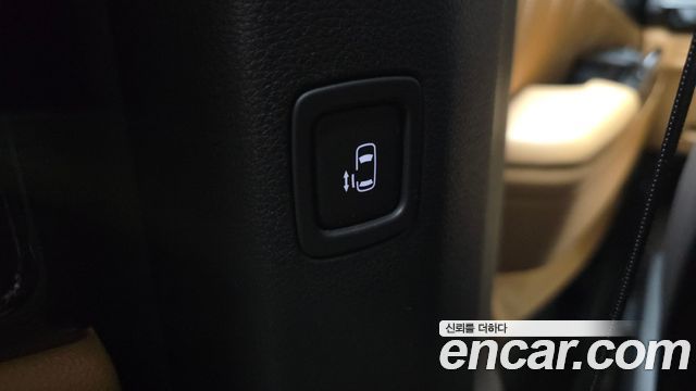 Kia Canival 2022 — photo 35