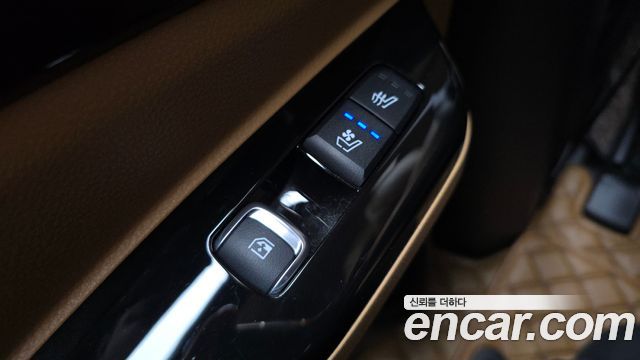 Kia Canival 2022 — photo 37