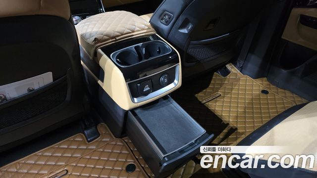 Kia Canival 2022 — photo 38
