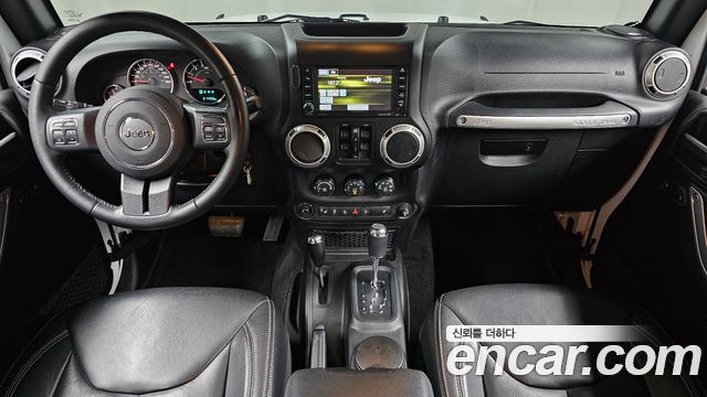 Jeep Wrangler 2017 — photo 10