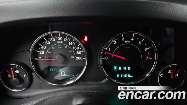Jeep Wrangler 2017 — photo 11