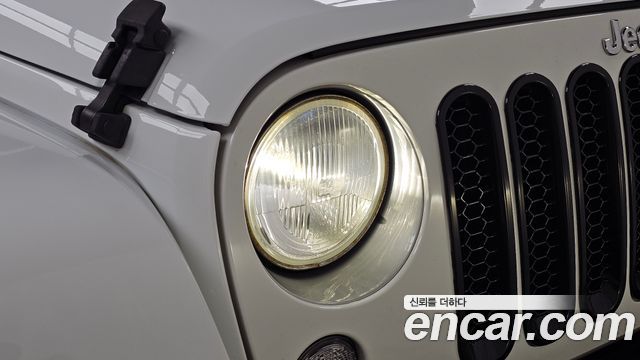 Jeep Wrangler 2017 — photo 8