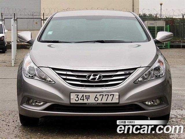 Hyundai Sonata 2012 — photo 1