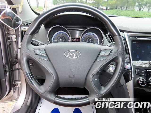 Hyundai Sonata 2012 — photo 8