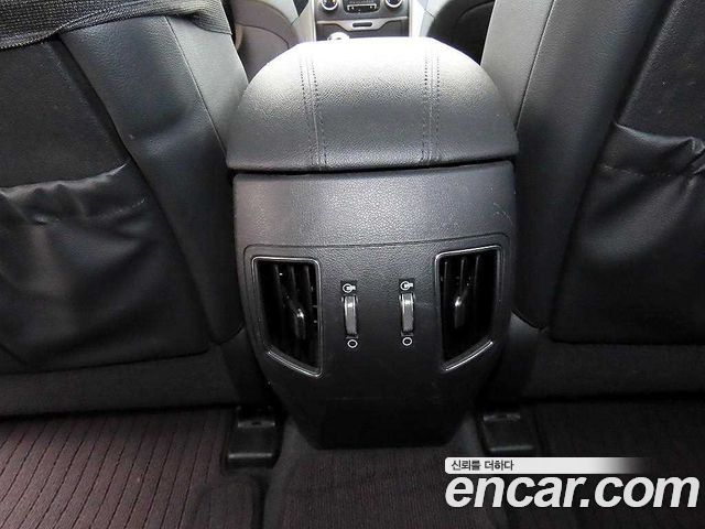 Hyundai Sonata 2012 — photo 18
