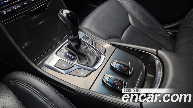 Hyundai Grandeur 2016 — photo 12