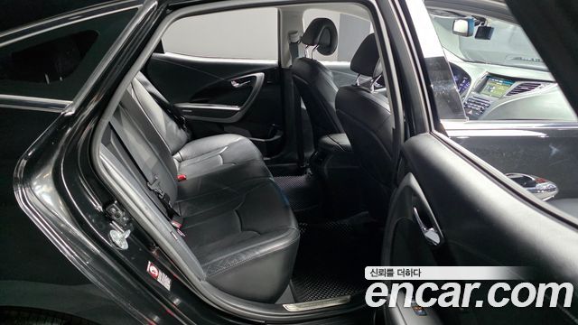 Hyundai Grandeur 2016 — photo 17