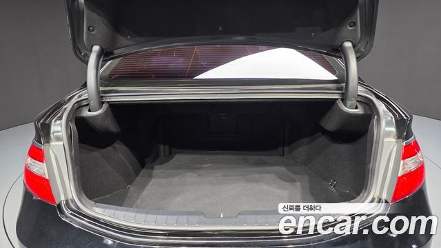 Hyundai Grandeur 2016 — photo 28