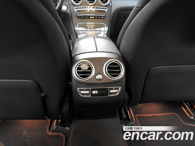 Mercedes-Benz GLC-Class 2022 — photo 17