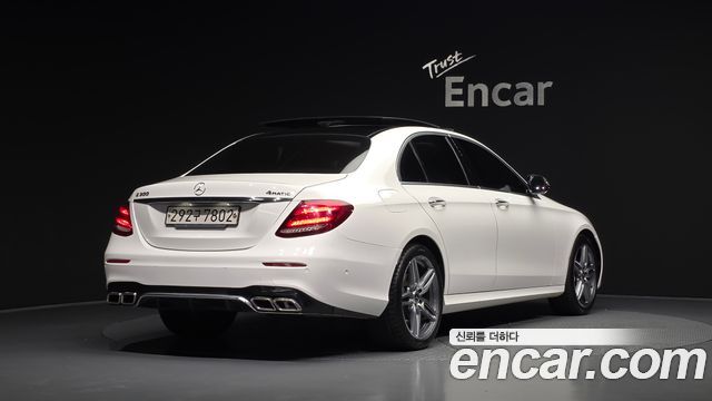 Mercedes-Benz E-Class 2020 — photo 2