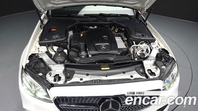 Mercedes-Benz E-Class 2020 — photo 6