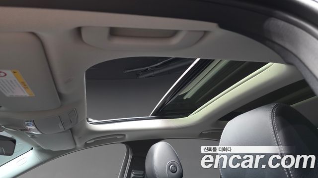 Mercedes-Benz E-Class 2020 — photo 24