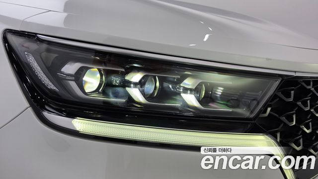 Kia Sorento 2023 — photo 8