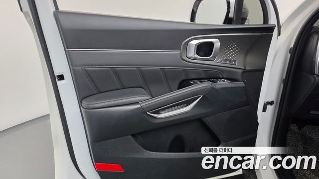 Kia Sorento 2023 — photo 14