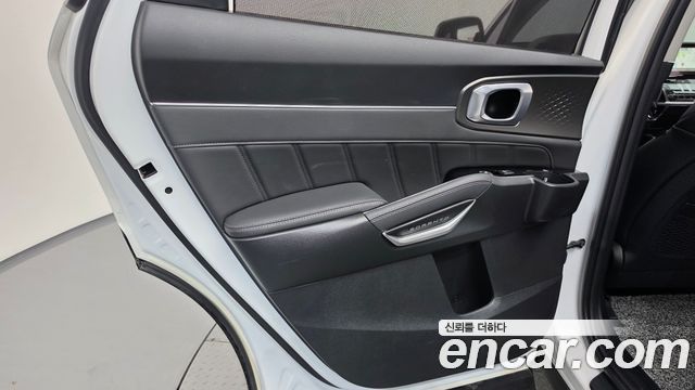 Kia Sorento 2023 — photo 15