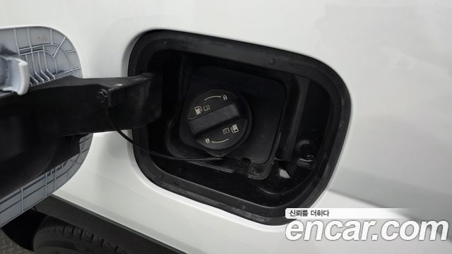 Hyundai Santafe 2025 — photo 37