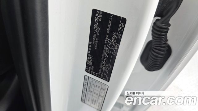 Hyundai Santafe 2025 — photo 38