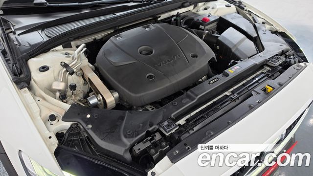 Volvo V60 2020 — photo 6