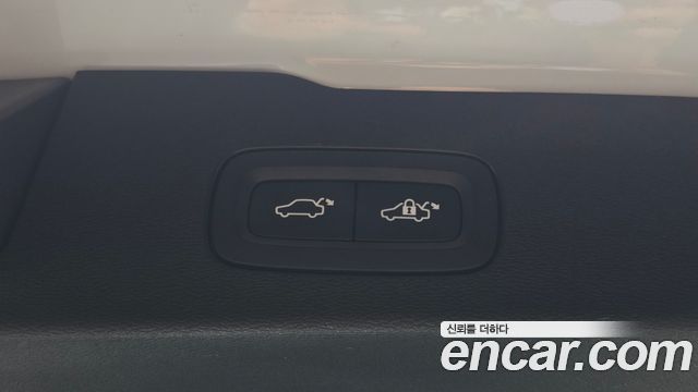 Volvo V60 2020 — photo 22