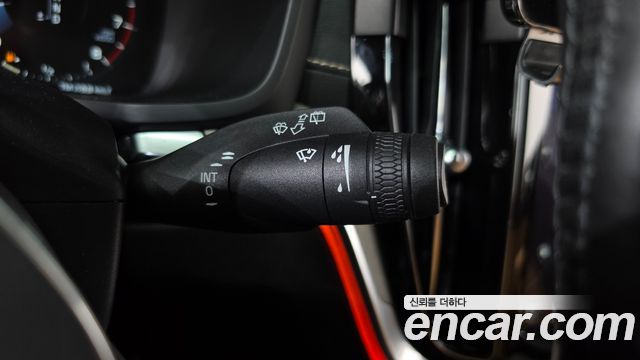 Volvo V60 2020 — photo 26