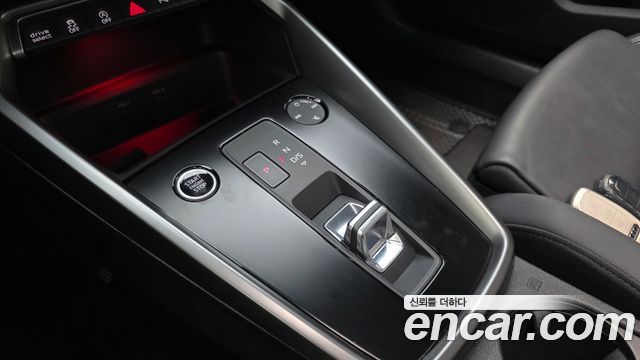 Audi A3 2024 — photo 9