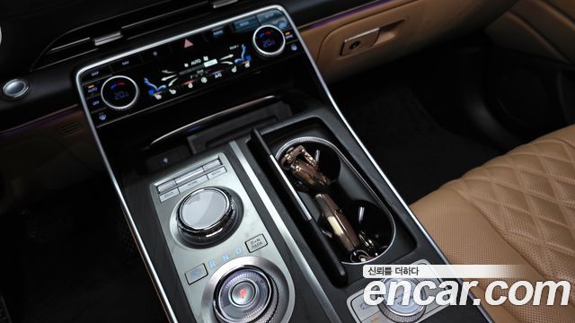 Genesis GV80 2023 — photo 12