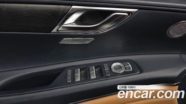 Genesis GV80 2023 — photo 24