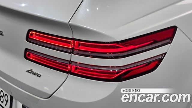 Genesis GV80 2023 — photo 9