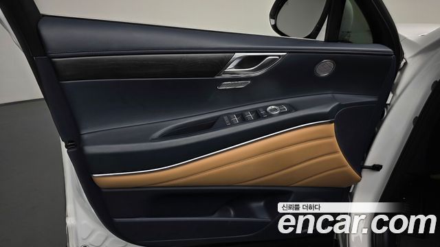 Genesis GV80 2023 — photo 14