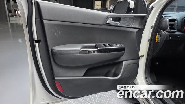 Kia Sportage 2017 — photo 14