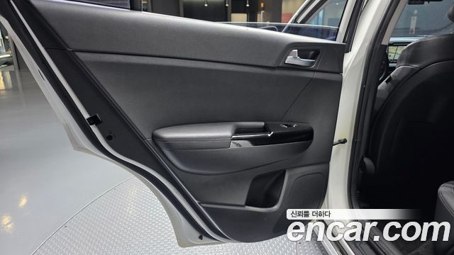 Kia Sportage 2017 — photo 15