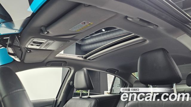 Honda Accord 2017 — photo 32